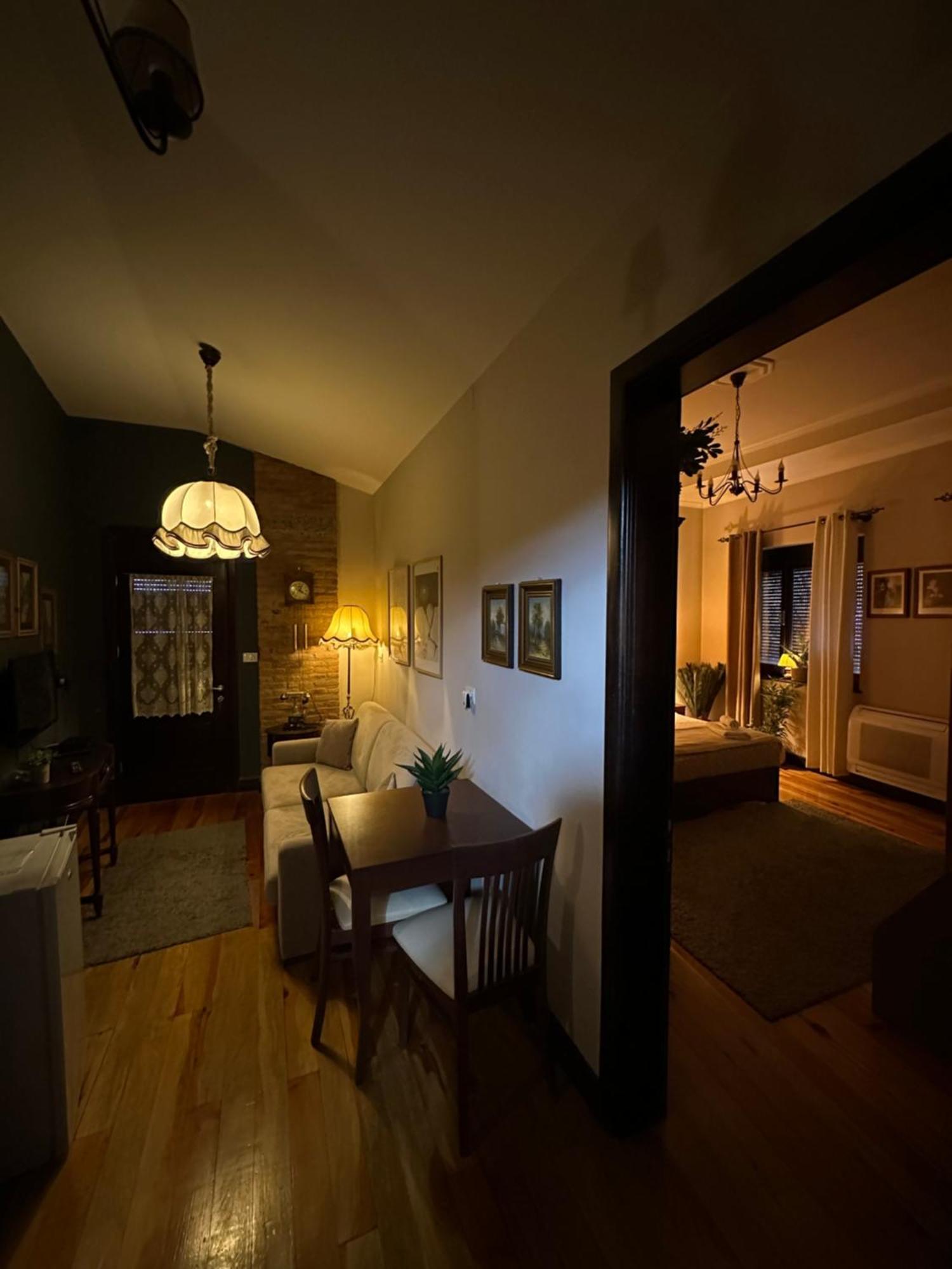 Villa Elezi 2 科尔察 外观 照片